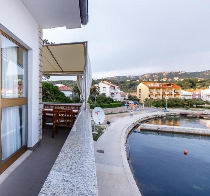 Apartmani Maris III Раб Экстерьер фото